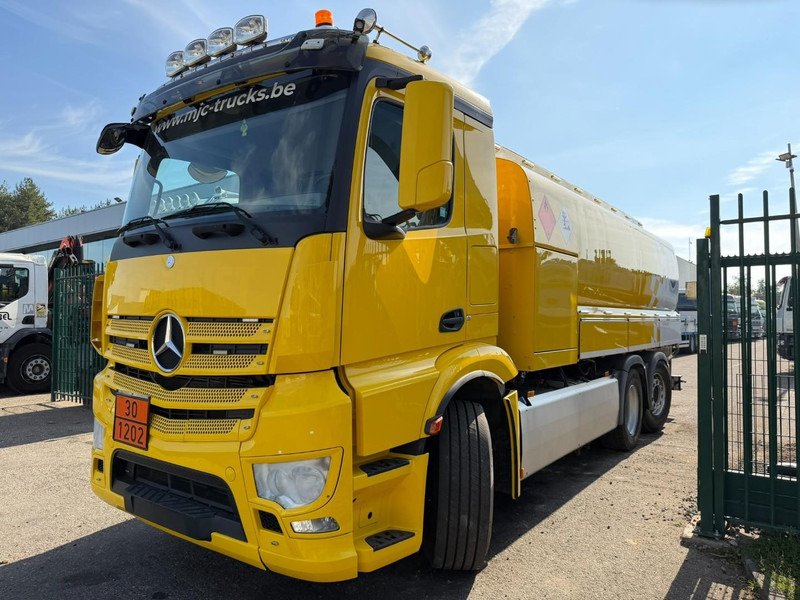 Mercedes-Benz ANTOS 2632 6x2 FUEL TANKER 16.000L - 4 COMP - DIESEL / PETROL - RETARDER - EURO 6 - LIFT / STEERING AXLE - *FULL AIR* - BE TRUCK - Camion citerne: photos 3 Mercedes-Benz ANTOS 2632 6x2 FUEL TANKER 16.000L - 4 COMP - DIESEL / PETROL - RETARDER - EURO 6 - LIFT / STEERING AXLE - *FULL AIR* - BE TRUCK - Camion citerne: photos 3