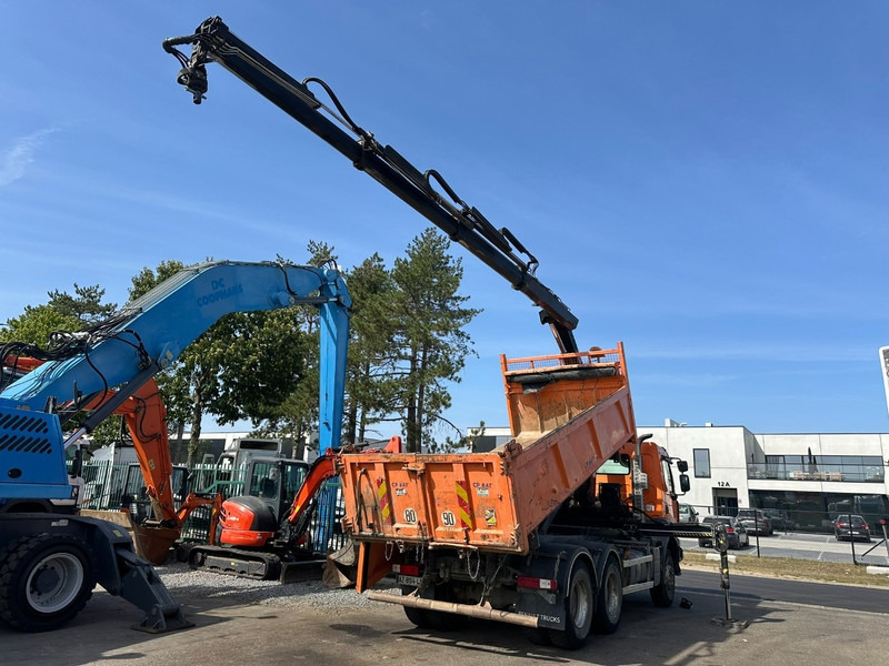 Renault KERAX 380 DXI 6x4 TIPPER + CRANE HIAB 144 B-3 - RADIO - *246.000km* - RETARDER - BORDMATIC - EURO 5 - Camion benne, Camion grue: photos 5 Renault KERAX 380 DXI 6x4 TIPPER + CRANE HIAB 144 B-3 - RADIO - *246.000km* - RETARDER - BORDMATIC - EURO 5 - Camion benne, Camion grue: photos 5