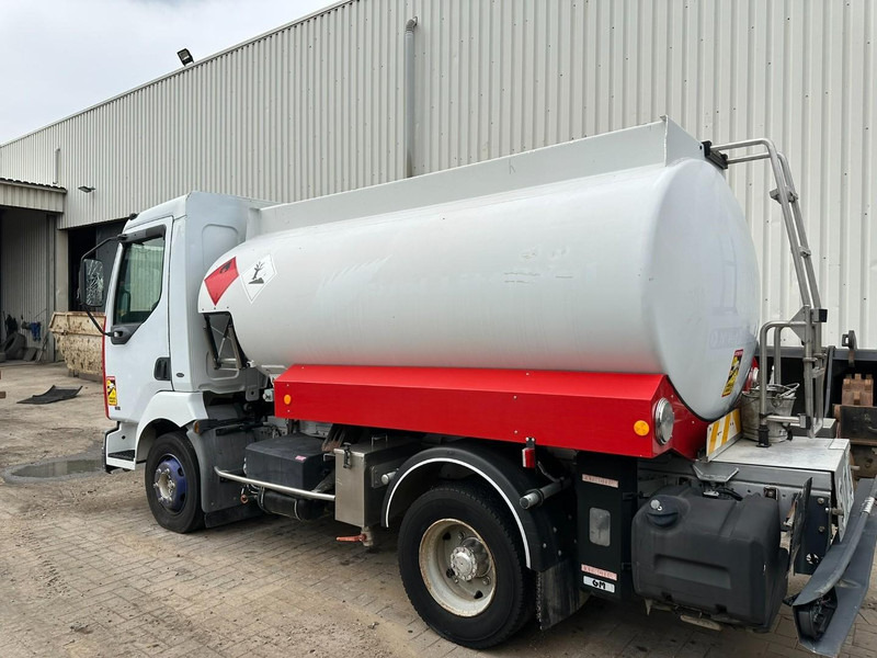 Renault MIDLUM 150 FUEL TANKER / CITERNE MAZOUT - 6500L - 3 COMPARTIMENTS - *ENGINE PROBLEM* - Camion citerne: photos 4 Renault MIDLUM 150 FUEL TANKER / CITERNE MAZOUT - 6500L - 3 COMPARTIMENTS - *ENGINE PROBLEM* - Camion citerne: photos 4