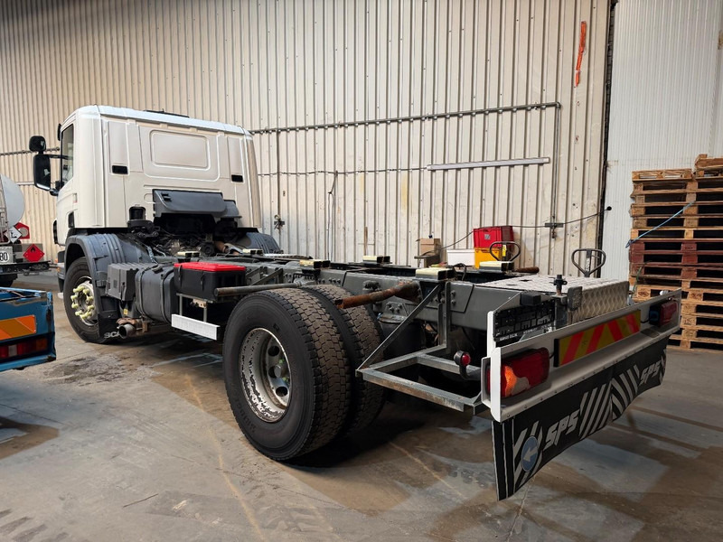 Scania P310 4x2 CHASSIS - ADR (ex tanker) - *322.000km* - AIR SUSPENSION - MANUAL - BE TRUCK - Camion citerne: photos 3 Scania P310 4x2 CHASSIS - ADR (ex tanker) - *322.000km* - AIR SUSPENSION - MANUAL - BE TRUCK - Camion citerne: photos 3