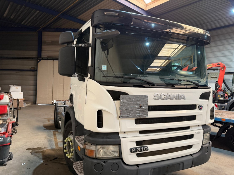 Scania P310 4x2 CHASSIS - ADR (ex tanker) - *322.000km* - AIR SUSPENSION - MANUAL - BE TRUCK - Camion citerne: photos 2 Scania P310 4x2 CHASSIS - ADR (ex tanker) - *322.000km* - AIR SUSPENSION - MANUAL - BE TRUCK - Camion citerne: photos 2