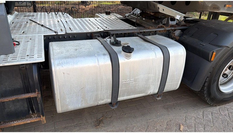 DAF XF 460 PTO HYDR - RETARDER - *568.000km* - SPOILERS - BE TRUCK - Tracteur routier: photos 5 DAF XF 460 PTO HYDR - RETARDER - *568.000km* - SPOILERS - BE TRUCK - Tracteur routier: photos 5