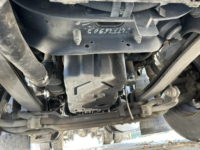 Tracteur routier Renault PREMIUM 460 DXI + RETARDER - 642.000km - SPOILERS - 2 DIESELTANKS - A/C - GOOD CONDITION: photos 11