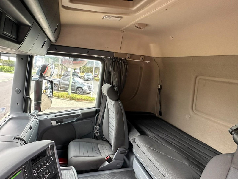 Tracteur routier Scania G450 6x4 RETARDER - PTO HYDR - STEEL SPRING / BALLESTAS / MOLES - BIG AXLES HUB REDUCTION - TÜV 12/2025 - BE TRUCK: photos 12 Tracteur routier Scania G450 6x4 RETARDER - PTO HYDR - STEEL SPRING / BALLESTAS / MOLES - BIG AXLES HUB REDUCTION - TÜV 12/2025 - BE TRUCK: photos 12