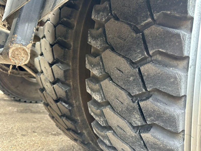 Tracteur routier Scania G450 6x4 RETARDER - PTO HYDR - STEEL SPRING / BALLESTAS / MOLES - BIG AXLES HUB REDUCTION - TÜV 12/2025 - BE TRUCK: photos 14 Tracteur routier Scania G450 6x4 RETARDER - PTO HYDR - STEEL SPRING / BALLESTAS / MOLES - BIG AXLES HUB REDUCTION - TÜV 12/2025 - BE TRUCK: photos 14