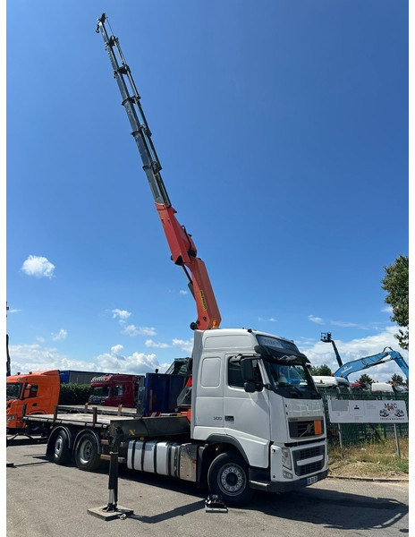 Volvo FH 500 6X2 + CRANE PALFINGER PK50002 E 6x - RETARDER - PLATFORM 6m20 - TWISTLOCKS 20' - 561.000km - EURO 5 - Camion grue: photos 3 Volvo FH 500 6X2 + CRANE PALFINGER PK50002 E 6x - RETARDER - PLATFORM 6m20 - TWISTLOCKS 20' - 561.000km - EURO 5 - Camion grue: photos 3