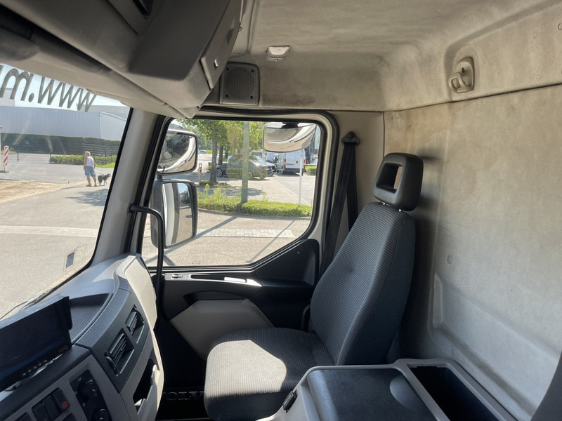 Camion frigorifique Volvo FL 240 14T - 4x2 - FRIGO THERMOKING SPECTRUM T-1000R - DIESEL + ELECTRIC - E5 - TAILLIFT - BE TRUCK - 430.000km: photos 10