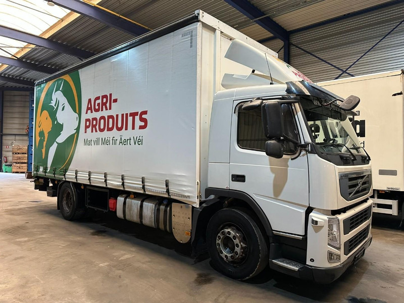 Volvo FM 330 4x2 BOX 7m x 2m48 x 2m75 - 542.000km - EURO 5 - I SHIFT - 19T - A/C - LARGE TAILLIFT - Camion à rideaux coulissants: photos 1 Volvo FM 330 4x2 BOX 7m x 2m48 x 2m75 - 542.000km - EURO 5 - I SHIFT - 19T - A/C - LARGE TAILLIFT - Camion à rideaux coulissants: photos 1