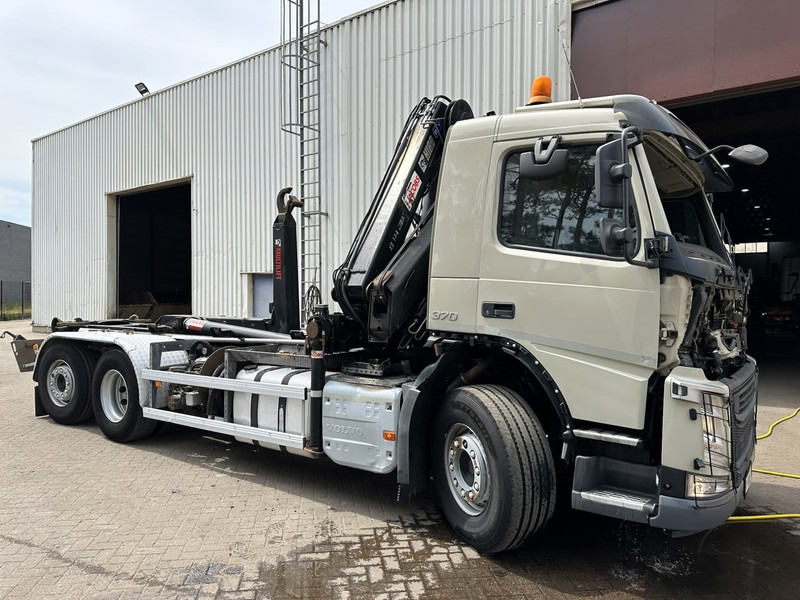 Volvo FM 370 6x2 HOOKLIFT 21T + CRANE HIAB 144 E-4 HIDUO - ENGINE / GEARBOX OK - CHASSIS OK - RUNNING + DRIVING - BE TRUCK - Camion ampliroll, Camion grue: photos 3 Volvo FM 370 6x2 HOOKLIFT 21T + CRANE HIAB 144 E-4 HIDUO - ENGINE / GEARBOX OK - CHASSIS OK - RUNNING + DRIVING - BE TRUCK - Camion ampliroll, Camion grue: photos 3