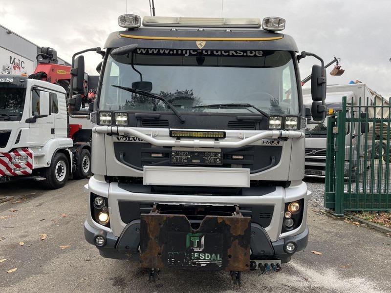 Volvo FMX 500 8x4 RETARDER - HAAKSYSTEEM / HOOKSYSTEM / ROLL-OFF / ABROLLKIPPER / GANCHO - 369.000km - HUB REDUCTION - Camion ampliroll: photos 2 Volvo FMX 500 8x4 RETARDER - HAAKSYSTEEM / HOOKSYSTEM / ROLL-OFF / ABROLLKIPPER / GANCHO - 369.000km - HUB REDUCTION - Camion ampliroll: photos 2