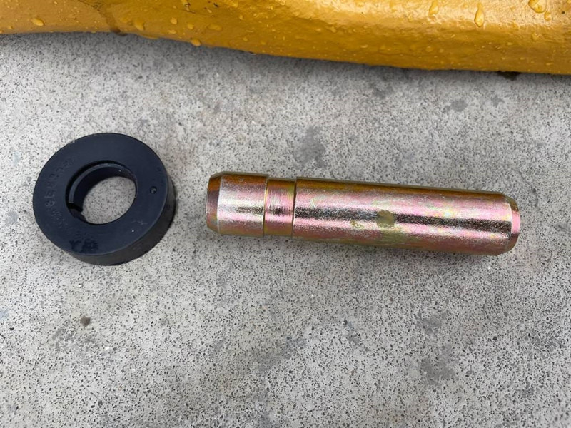 Cat 120H / 120M / 140H / 140M / 160H / 160M Ripper Ti - Accessoire pour Engins de chantier: photos 3 Cat 120H / 120M / 140H / 140M / 160H / 160M Ripper Ti - Accessoire pour Engins de chantier: photos 3