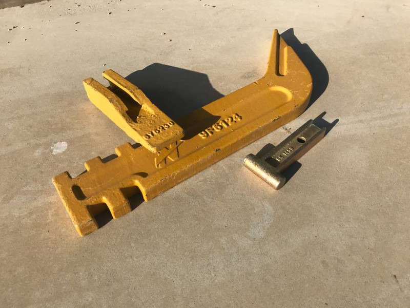 Cat 120H / 120M / 140H / 140M / 160H / 160M Scarifier - Accessoire pour Engins de chantier: photos 1 Cat 120H / 120M / 140H / 140M / 160H / 160M Scarifier - Accessoire pour Engins de chantier: photos 1