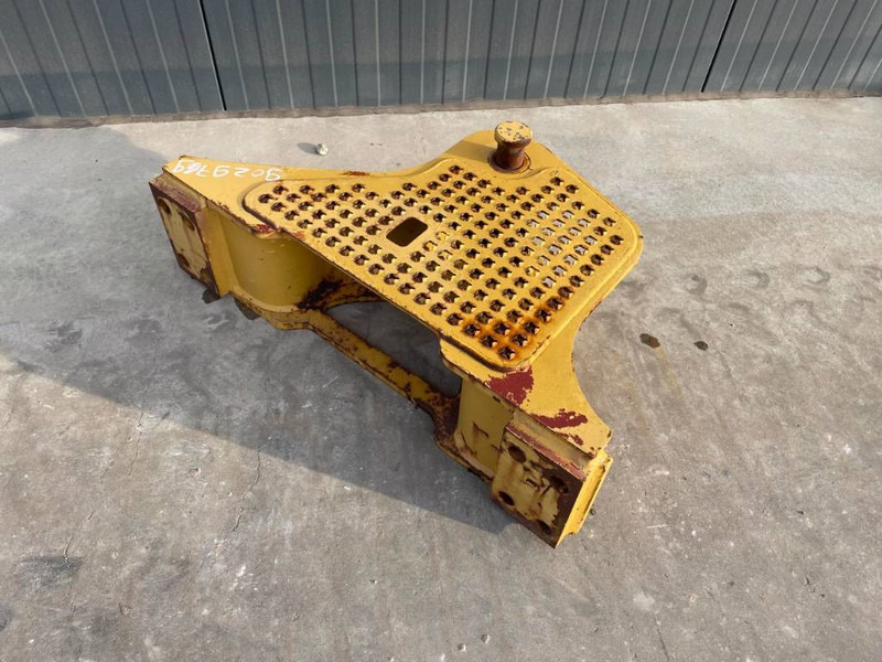 Cat D6K Zugtraverse - Accessoire pour Engins de chantier: photos 3 Cat D6K Zugtraverse - Accessoire pour Engins de chantier: photos 3