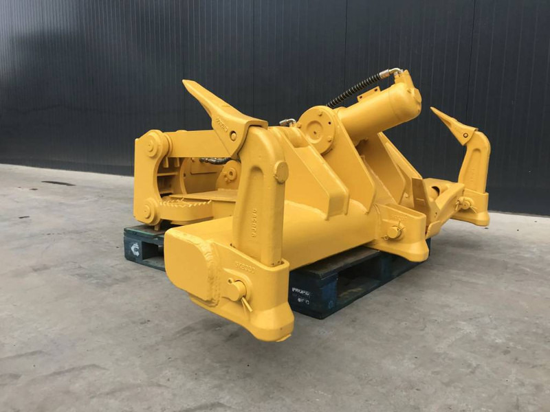 Komatsu D51 - Accessoire pour Engins de chantier: photos 2 Komatsu D51 - Accessoire pour Engins de chantier: photos 2