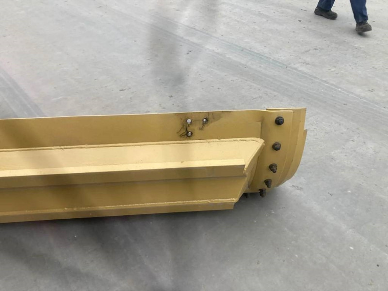 Cat 140M Moldboard - Lame pour Engins de chantier: photos 2 Cat 140M Moldboard - Lame pour Engins de chantier: photos 2