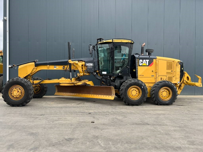 Cat 140M2 AWD - Niveleuse: photos 2 Cat 140M2 AWD - Niveleuse: photos 2