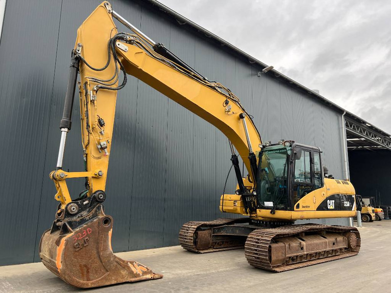Cat 323D L - Pelle sur chenille: photos 1 Cat 323D L - Pelle sur chenille: photos 1