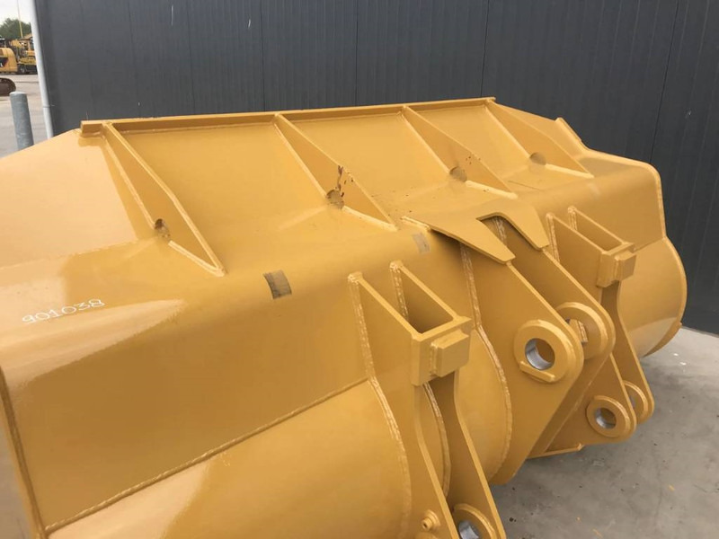 Cat 938M - Godet pour Engins de chantier: photos 3 Cat 938M - Godet pour Engins de chantier: photos 3