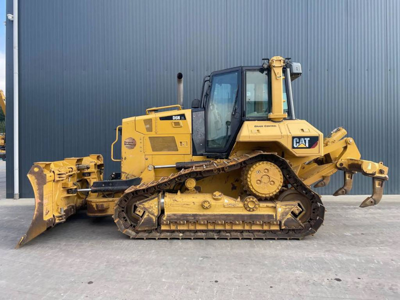 Cat D6N XL FOLDABLE BLADE - Bulldozer: photos 5 Cat D6N XL FOLDABLE BLADE - Bulldozer: photos 5
