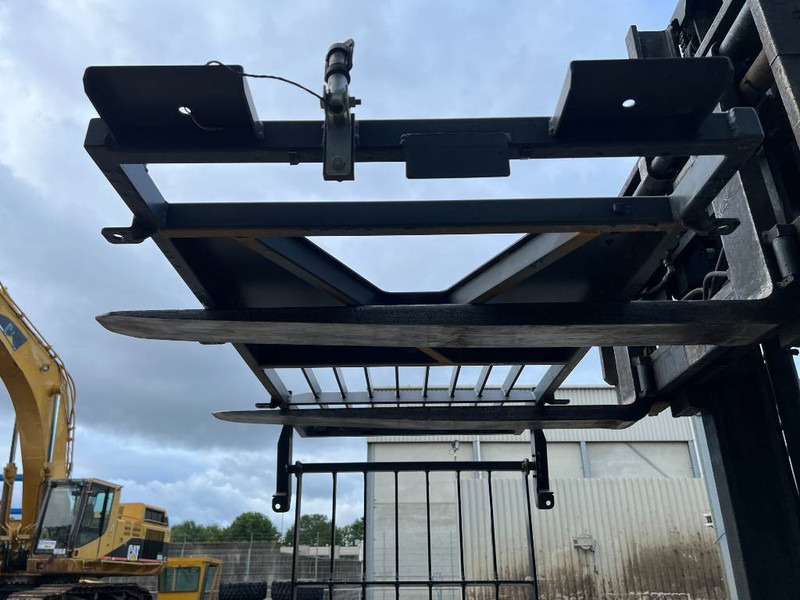 Doosan DX180 / DX225 - Cabine et intérieur pour Engins de chantier: photos 5 Doosan DX180 / DX225 - Cabine et intérieur pour Engins de chantier: photos 5