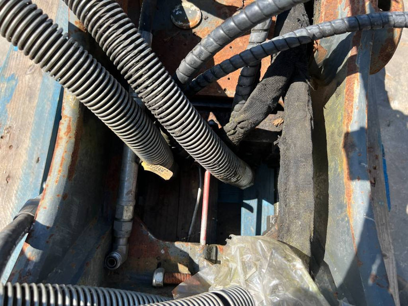 Attache rapide pour Engins de chantier OilQuick OQ60 - 311F / 313F / 315F: photos 15