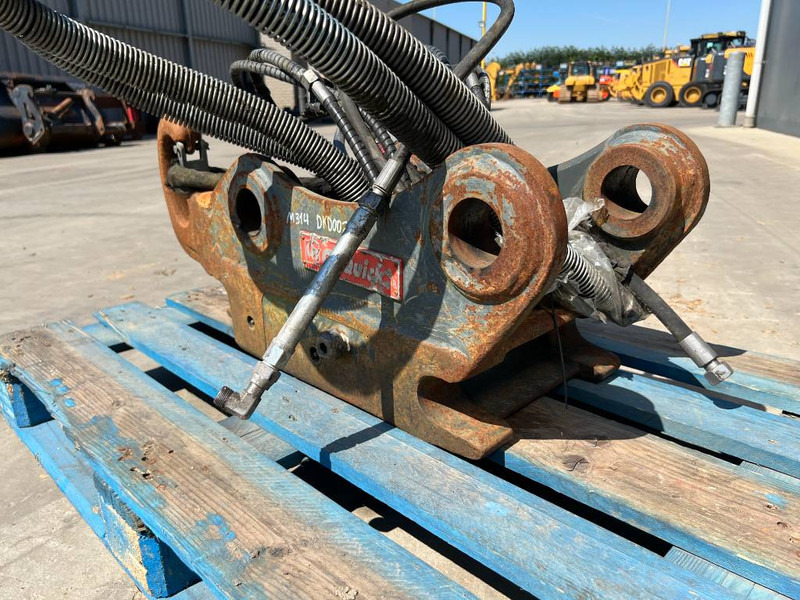 Attache rapide pour Engins de chantier OilQuick OQ60 - 311F / 313F / 315F: photos 7