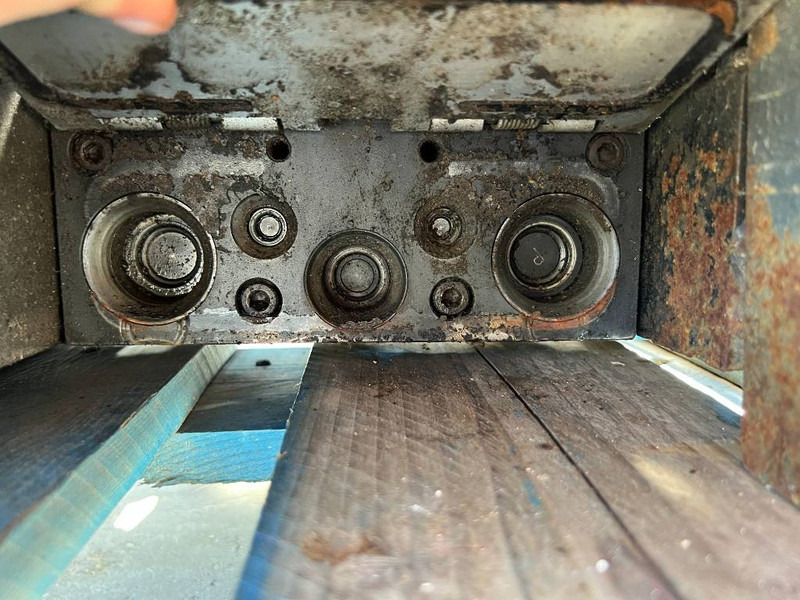 Attache rapide pour Engins de chantier OilQuick OQ60 - 311F / 313F / 315F: photos 13