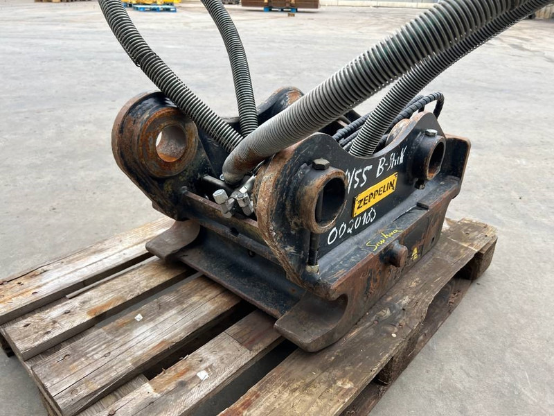 OilQuick OQ70/55 - 320F - Attache rapide pour Engins de chantier: photos 5 OilQuick OQ70/55 - 320F - Attache rapide pour Engins de chantier: photos 5