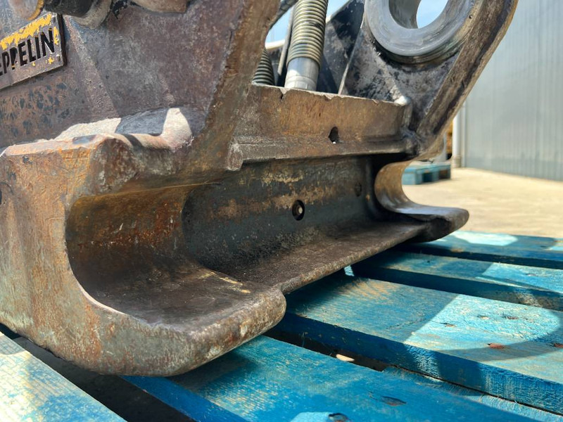 Attache rapide pour Engins de chantier OilQuick OQ70/55 - 323E: photos 12