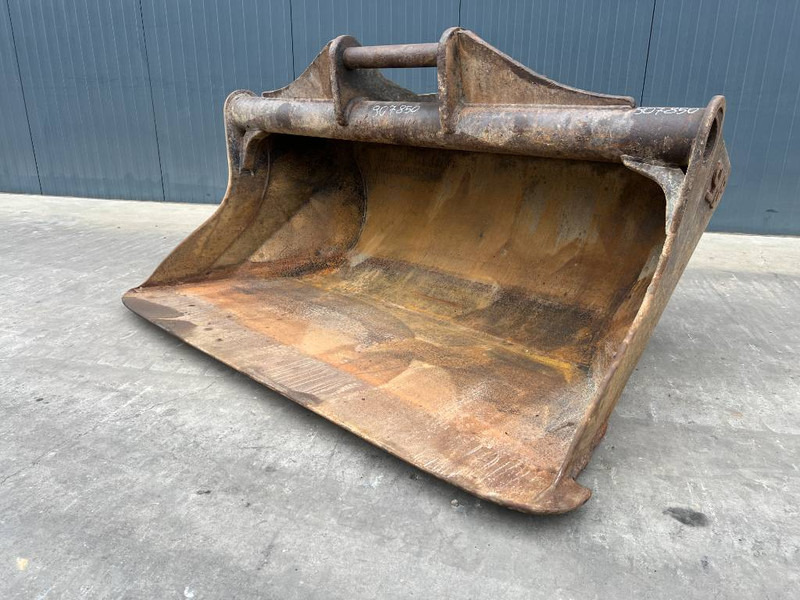 SMP S70 - Godet pour Engins de chantier: photos 1 SMP S70 - Godet pour Engins de chantier: photos 1