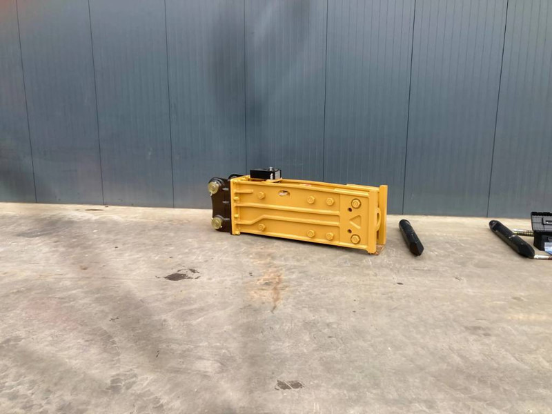 Smitma S140 / Caterpillar 320 / 323 - Volvo EC210 - Marteau hydraulique pour Engins de chantier: photos 3 Smitma S140 / Caterpillar 320 / 323 - Volvo EC210 - Marteau hydraulique pour Engins de chantier: photos 3