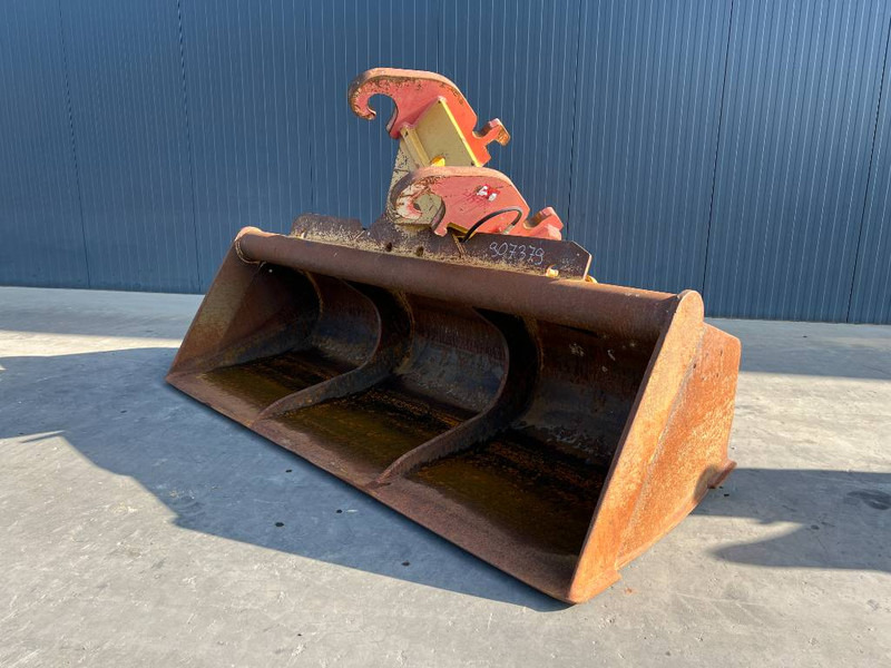 Verachtert CW45S - Godet pour Engins de chantier: photos 1 Verachtert CW45S - Godet pour Engins de chantier: photos 1