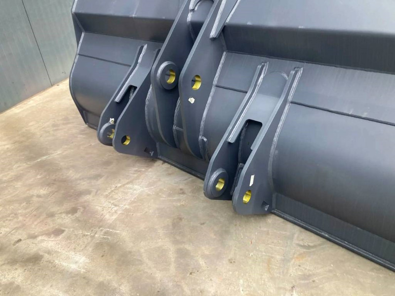 Volvo L110E - Godet pour Engins de chantier: photos 4 Volvo L110E - Godet pour Engins de chantier: photos 4