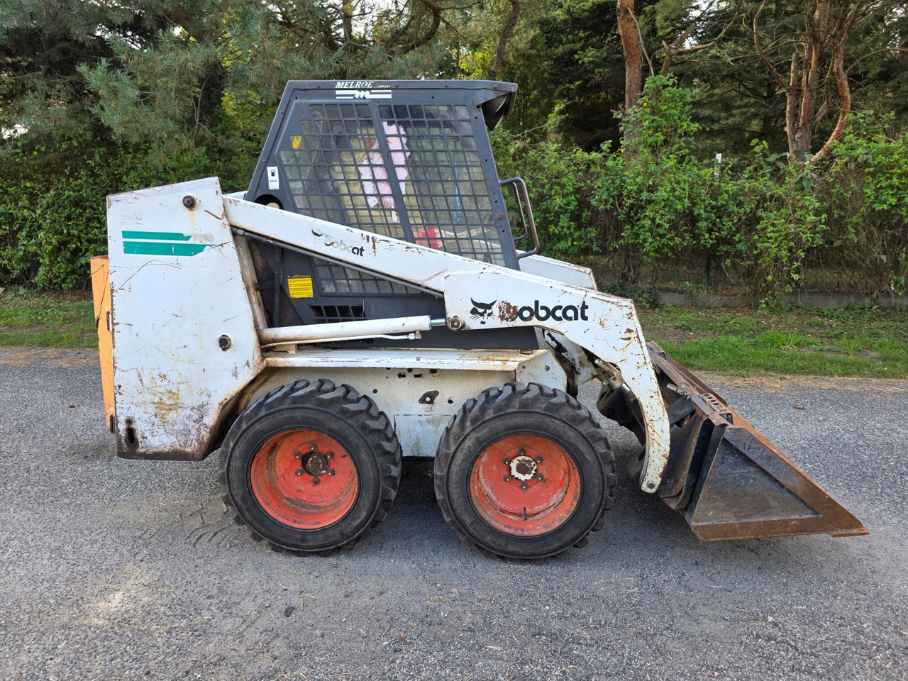 Bobcat 643 - Tractopelle: photos 1 Bobcat 643 - Tractopelle: photos 1