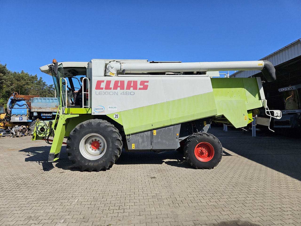 Claas Lexion 480 - Moissonneuse-batteuse: photos 2 Claas Lexion 480 - Moissonneuse-batteuse: photos 2