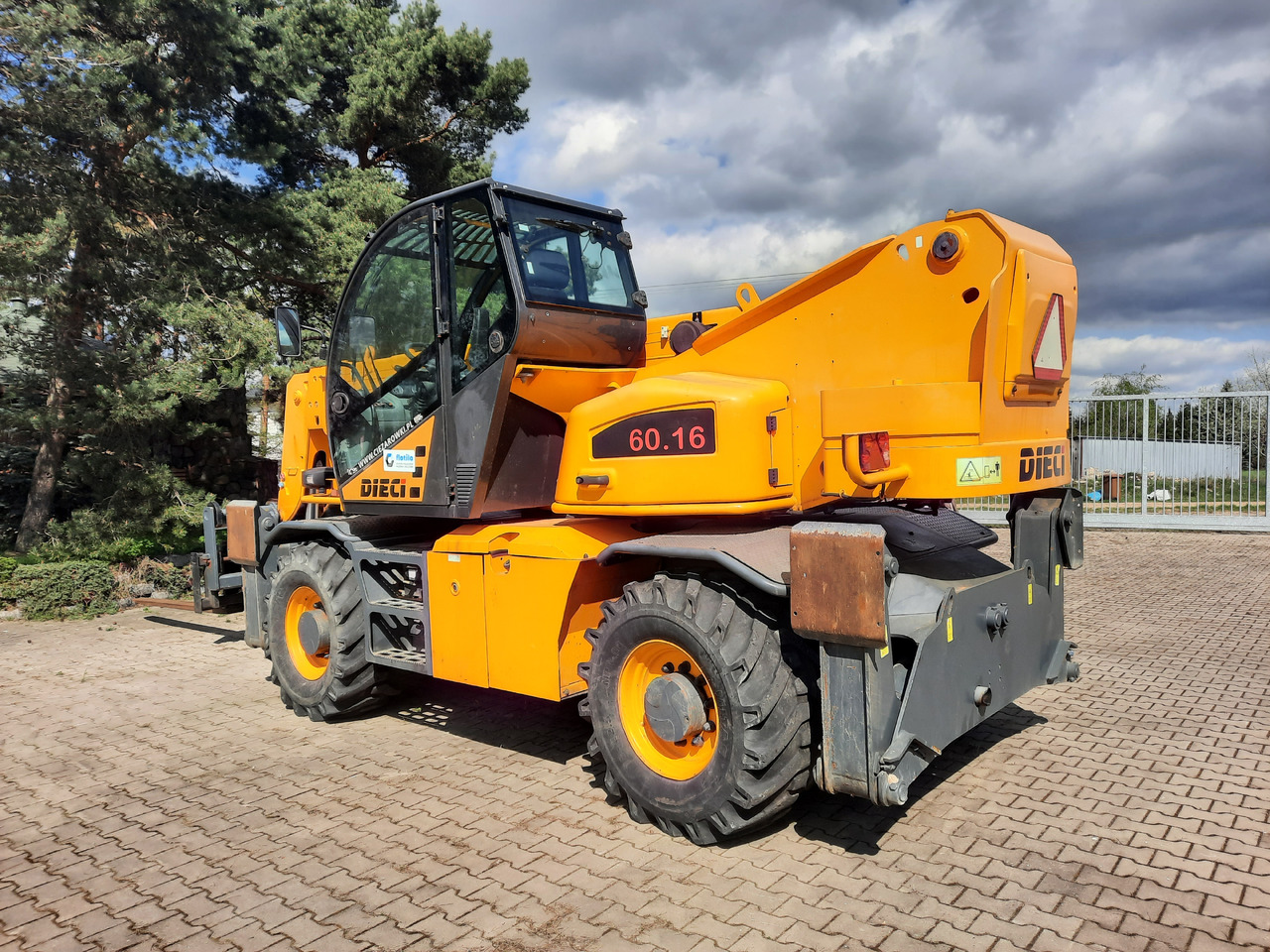 Dieci PEGASUS 60.16 (2.0) ( 6 t / 16 m) - 2016 r. - Chargeuse sur pneus: photos 5 Dieci PEGASUS 60.16 (2.0) ( 6 t / 16 m) - 2016 r. - Chargeuse sur pneus: photos 5