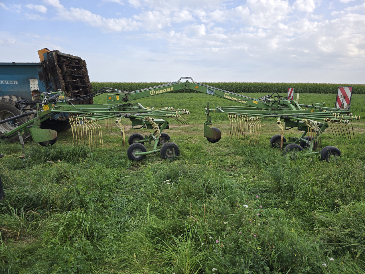 KRONE Swadro 710/26T - Faneuse: photos 3 KRONE Swadro 710/26T - Faneuse: photos 3