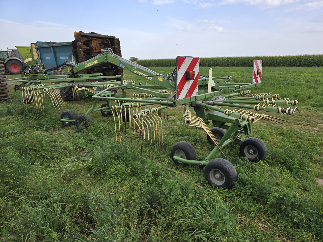 KRONE Swadro 710/26T - Faneuse: photos 4 KRONE Swadro 710/26T - Faneuse: photos 4