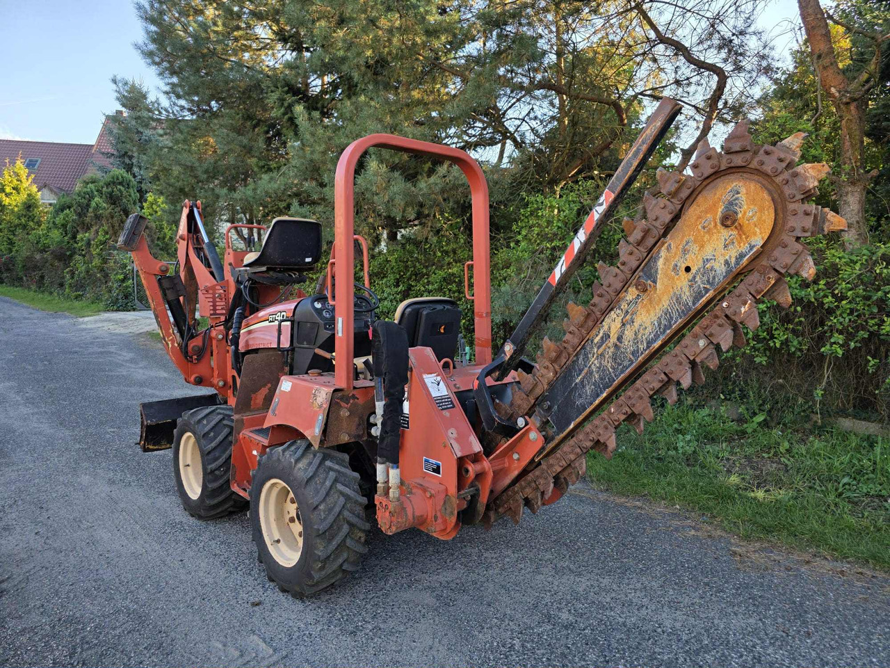 Knikmops Ditch Witch rt40 - Trancheuse: photos 4 Knikmops Ditch Witch rt40 - Trancheuse: photos 4