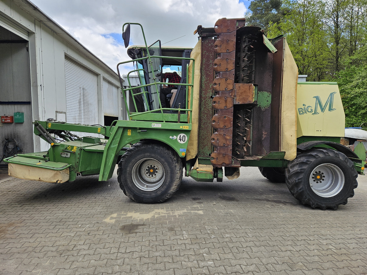 Krone Big M - Faucheuse: photos 3 Krone Big M - Faucheuse: photos 3