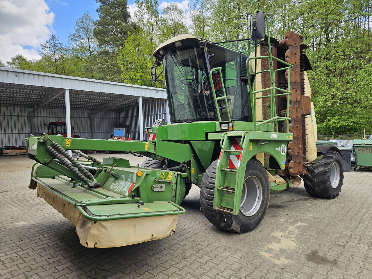 Krone Big M - Faucheuse: photos 2 Krone Big M - Faucheuse: photos 2
