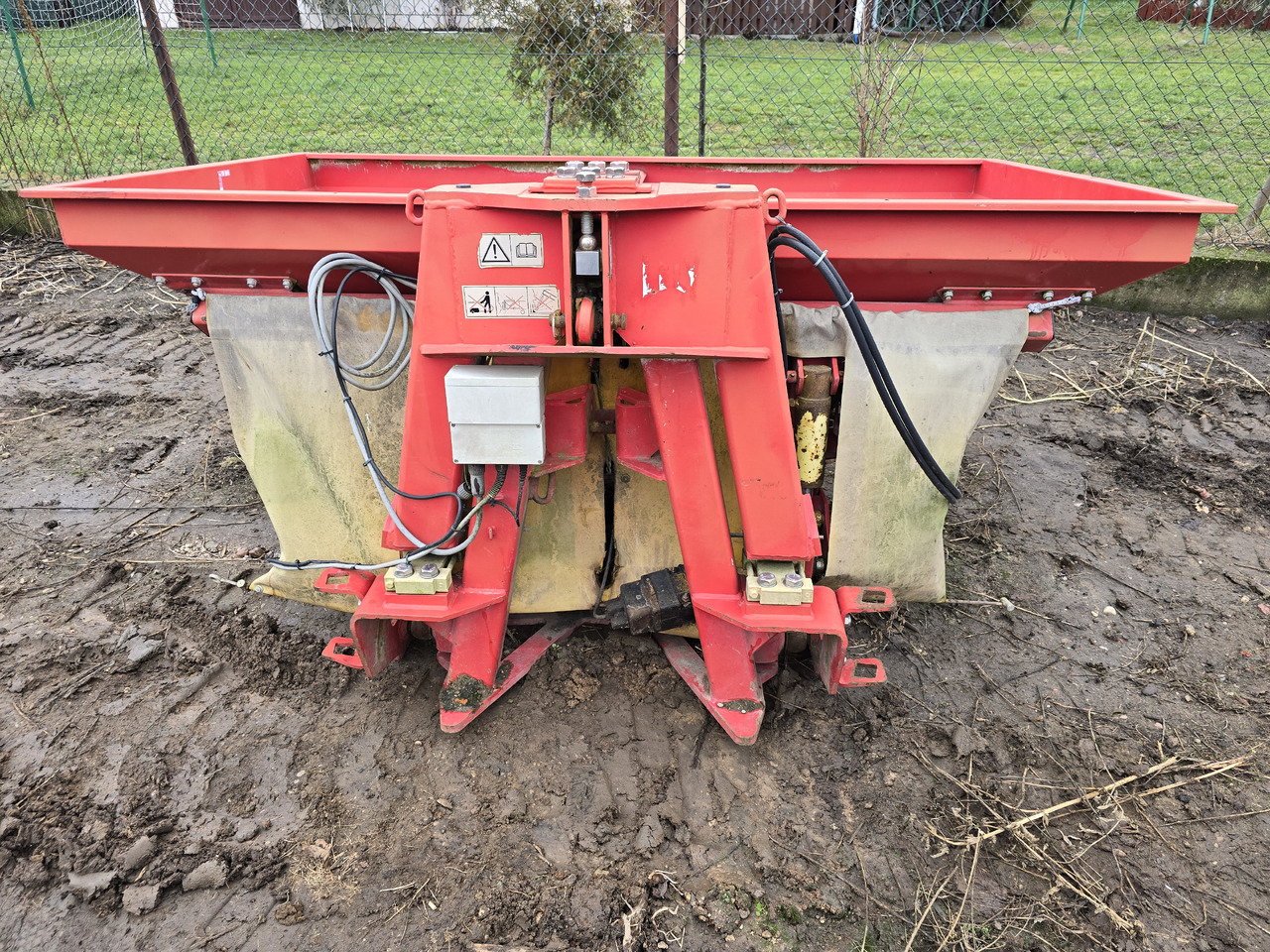 Lely - Distributeur d'engrais: photos 3 Lely - Distributeur d'engrais: photos 3