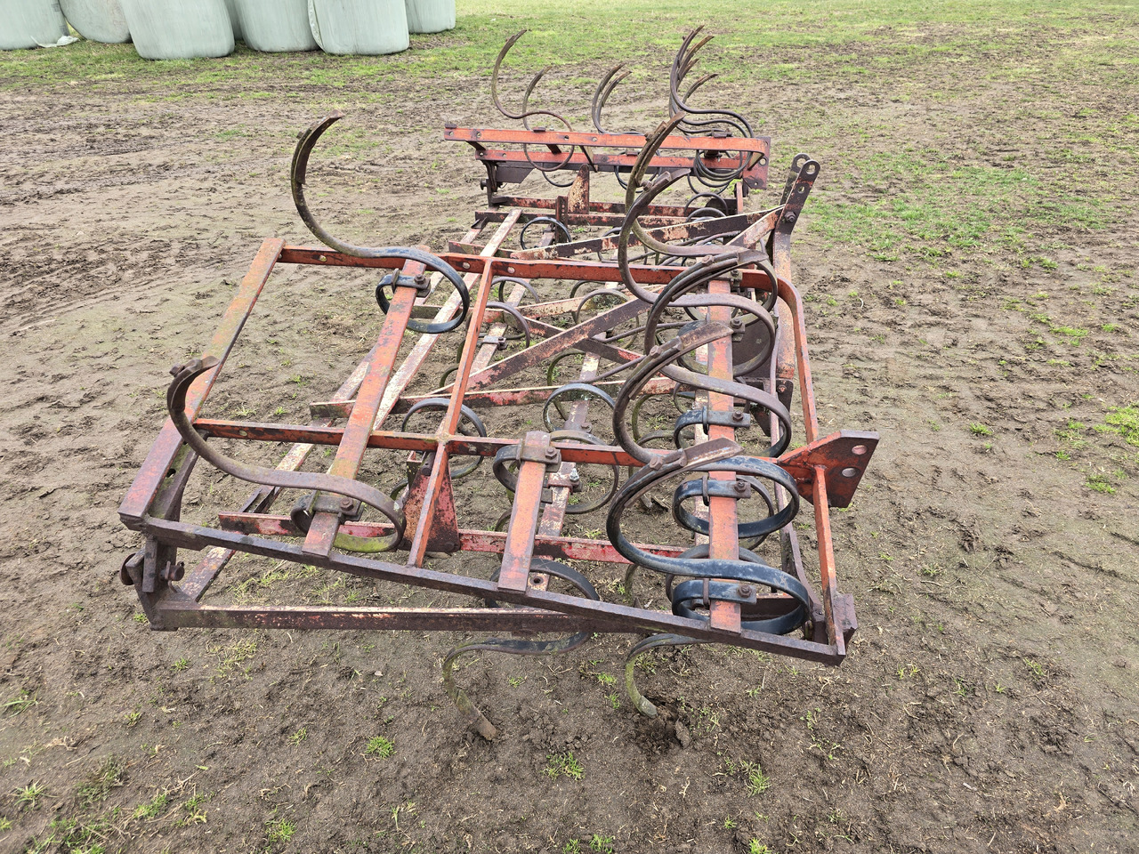 MASSEY-FERGUSON 4-25 MASSEY-FERGUSON 4-25 - Bineuse: photos 4 MASSEY-FERGUSON 4-25 MASSEY-FERGUSON 4-25 - Bineuse: photos 4