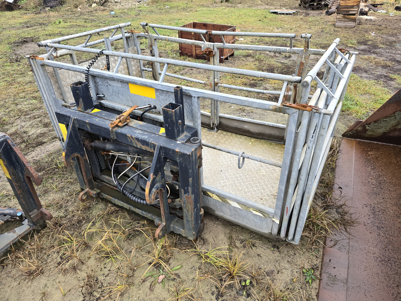 NEW HOLLAND LM 1745 Turbo - Chargeuse sur pneus: photos 4 NEW HOLLAND LM 1745 Turbo - Chargeuse sur pneus: photos 4