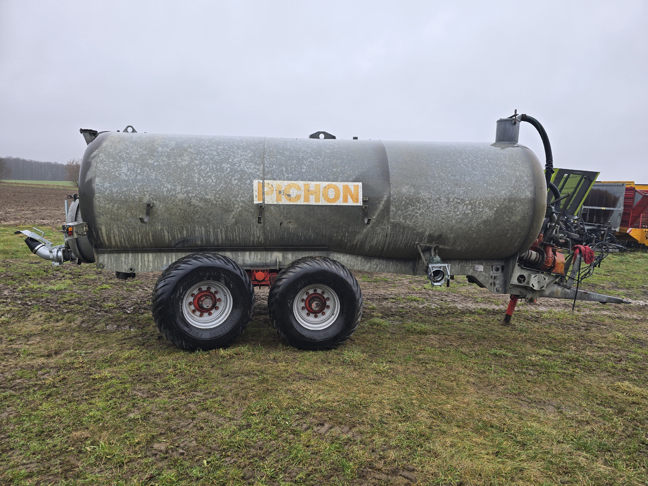 PICHON S.A. TL15 - Tonne à lisier: photos 2 PICHON S.A. TL15 - Tonne à lisier: photos 2