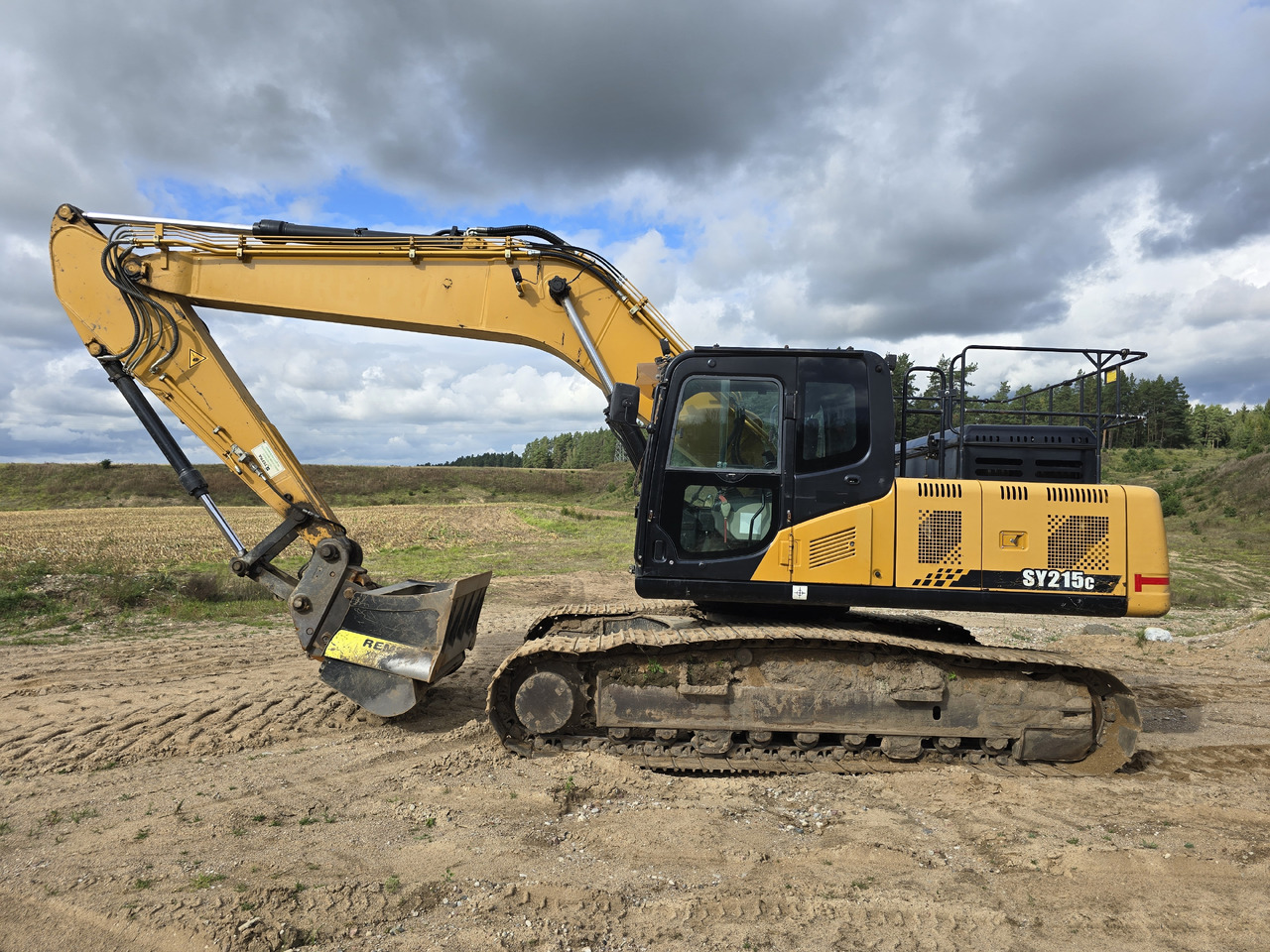 SANY SY215c - Pelle sur chenille: photos 2 SANY SY215c - Pelle sur chenille: photos 2