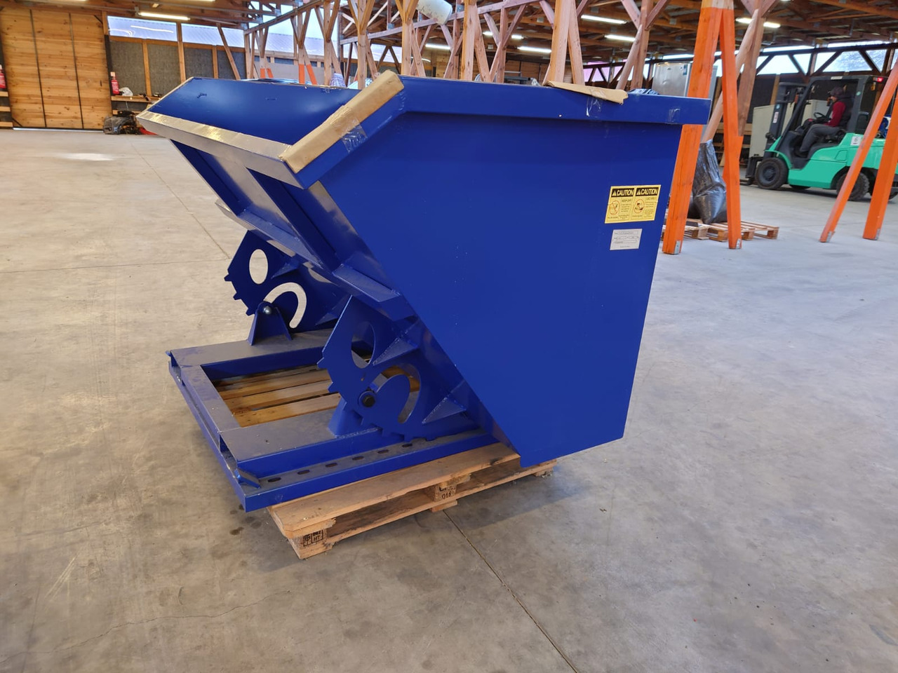 Inna 1,5 m3 - Chariot élévateur diesel: photos 1 Inna 1,5 m3 - Chariot élévateur diesel: photos 1