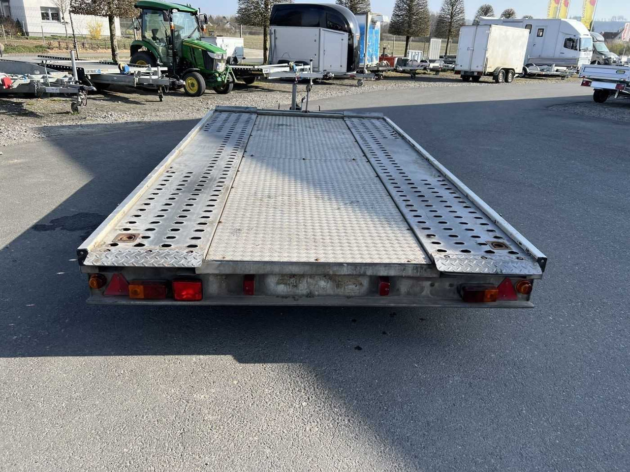 BOECKMANN ATH 27 Autotransporter kippbar - Remorque porte-voitures: photos 4 BOECKMANN ATH 27 Autotransporter kippbar - Remorque porte-voitures: photos 4