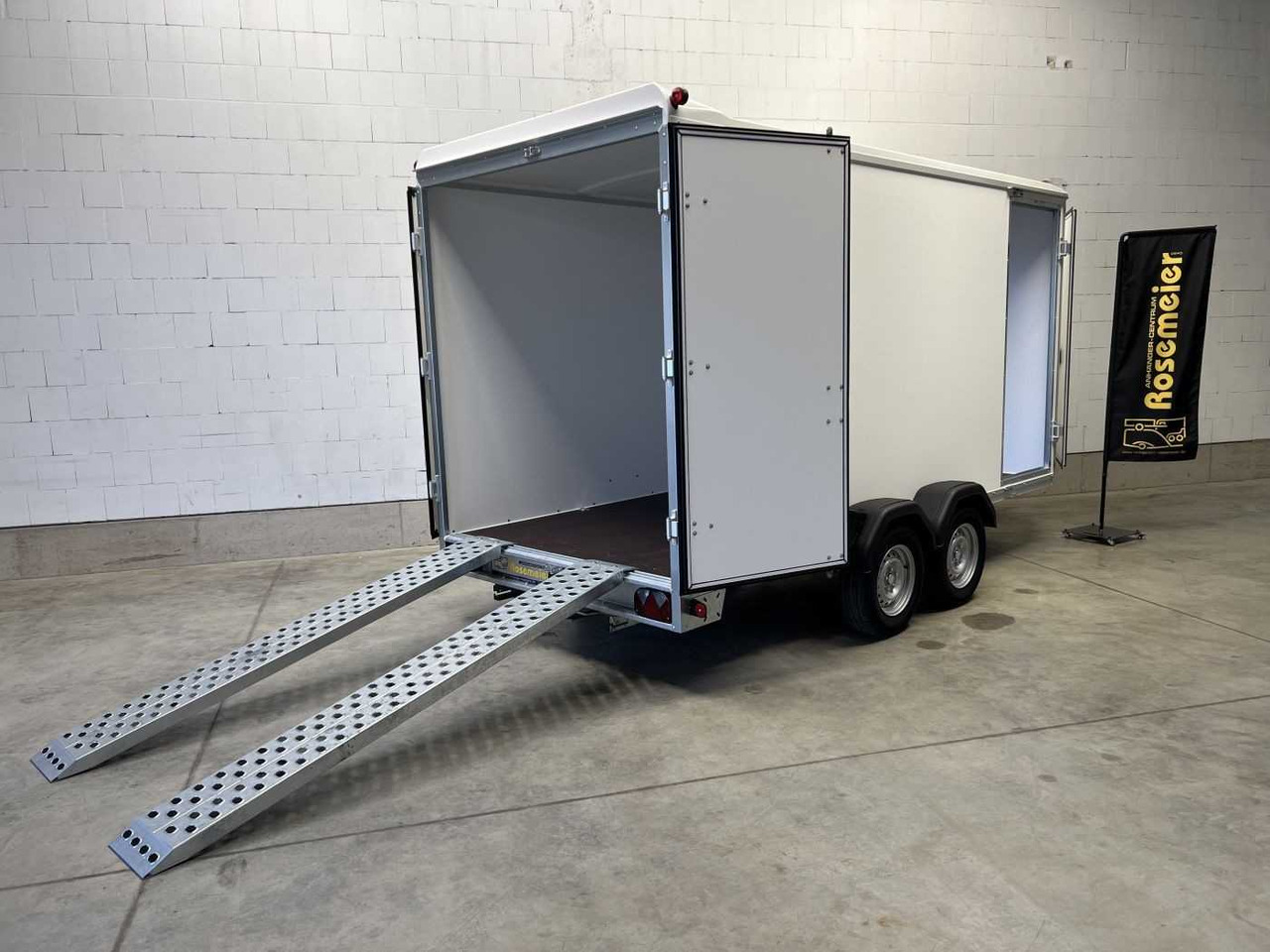 BOECKMANN KT 4018/27 H Eco XXL Tür Ramp Kofferanhänger - Remorque fourgon: photos 1 BOECKMANN KT 4018/27 H Eco XXL Tür Ramp Kofferanhänger - Remorque fourgon: photos 1