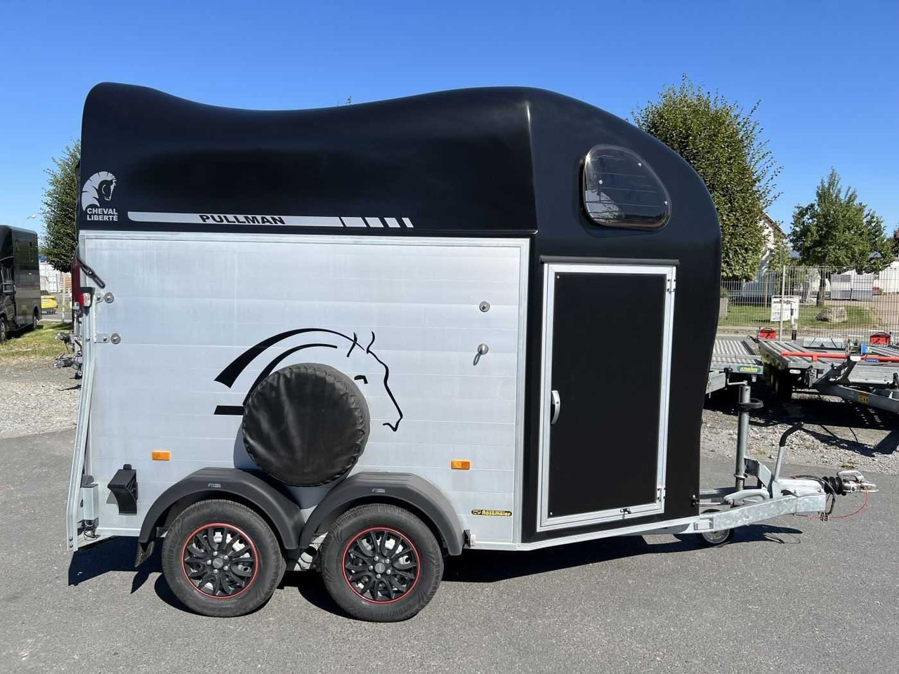 CHEVAL LIBERTE Gold Pullmann V2 Pferdeanhänger - Van chevaux: photos 2 CHEVAL LIBERTE Gold Pullmann V2 Pferdeanhänger - Van chevaux: photos 2
